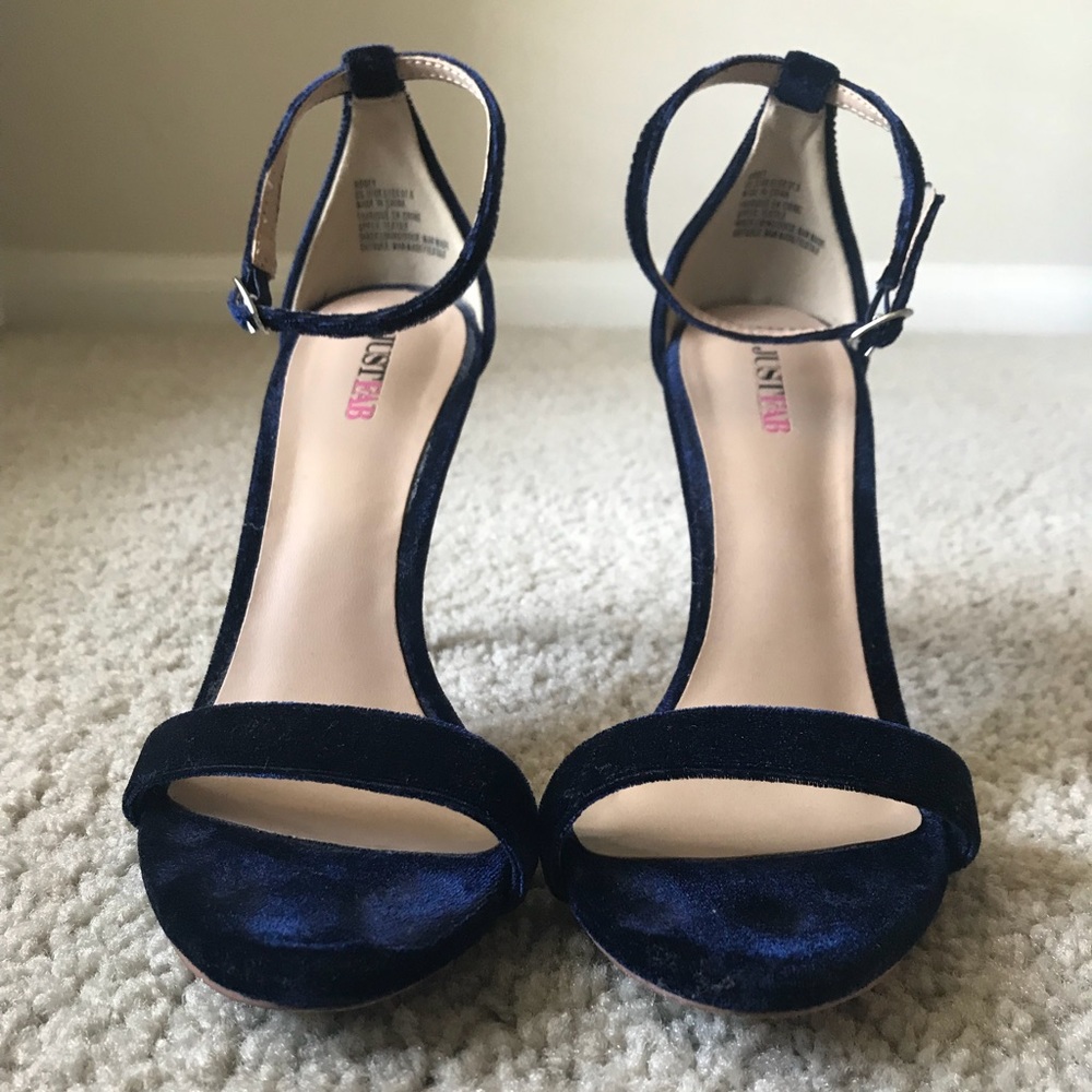 Navy blue heels